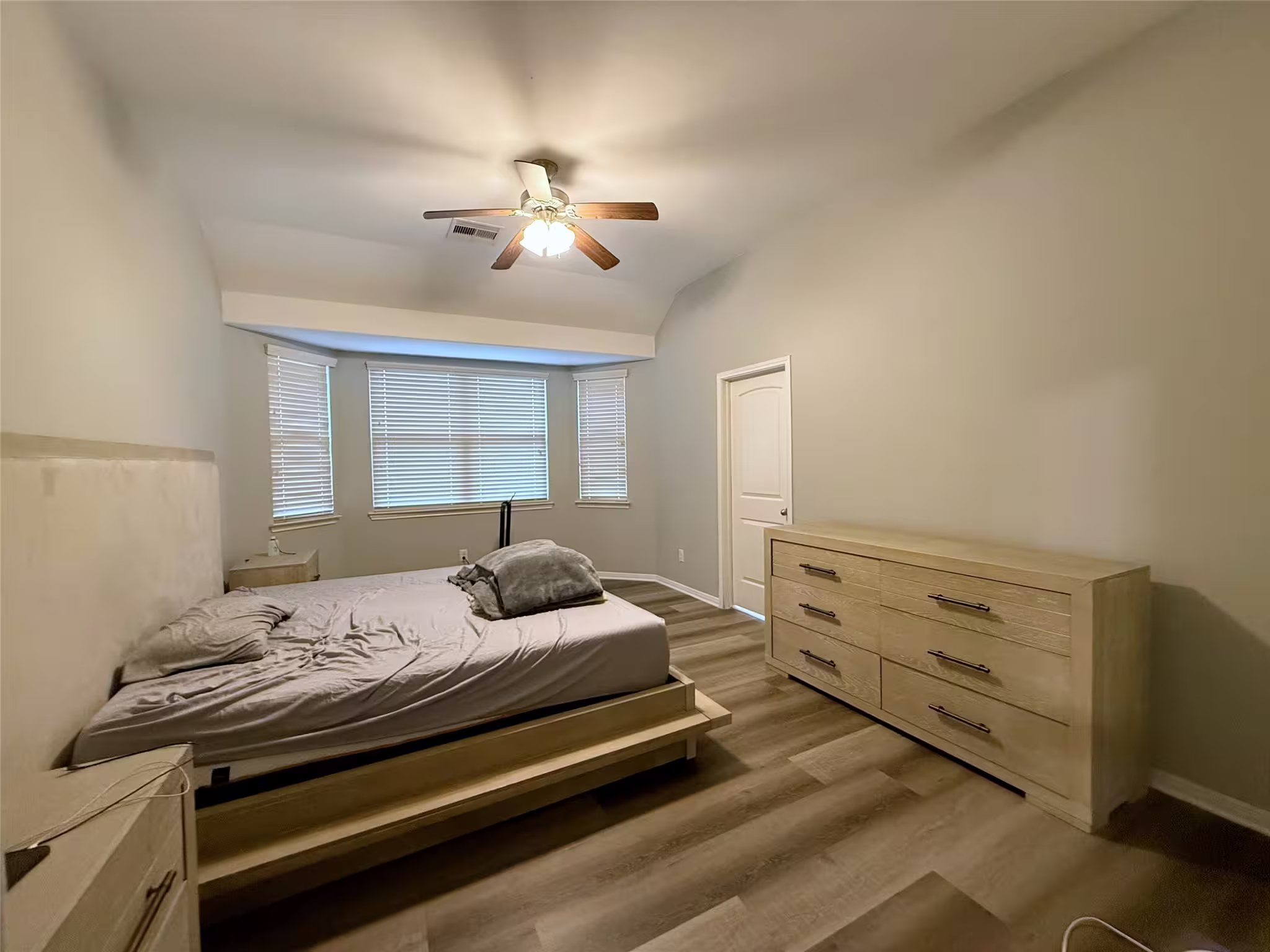 Photo 6 of 4223 Fenetre Forest Street, Katy, TX