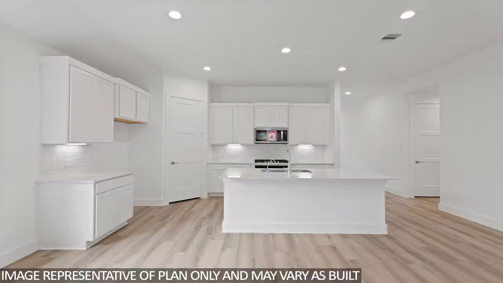 Photo 3 of 1136 Skyline Trails Avenue, Conroe, TX
