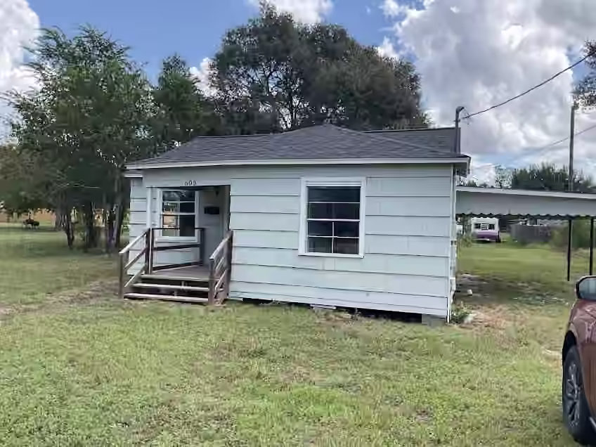 Photo of 605 Palacios Street, El Campo, TX