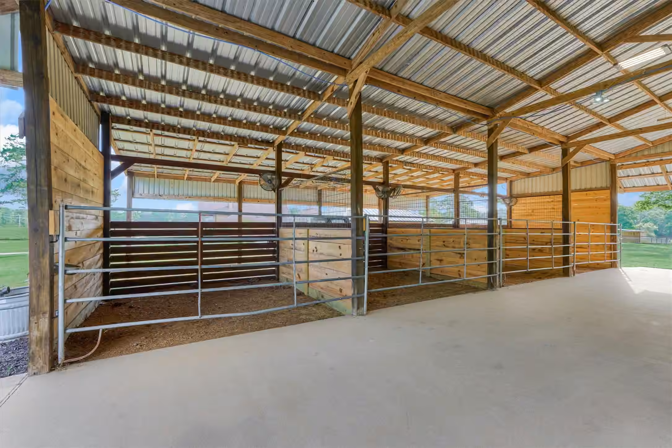Photo 6 of 13125 Browder Traylor Road, Willis, TX