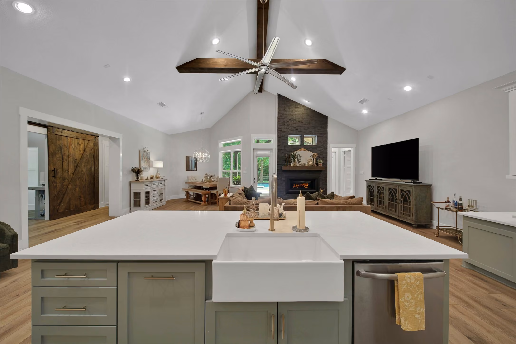 Photo 7 of 8857 Catamaran Way, Montgomery, TX
