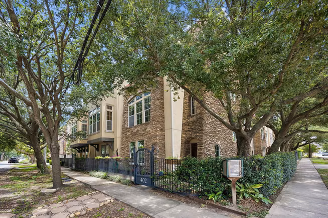 Photo of 402 Roy Street, Houston, TX 77007