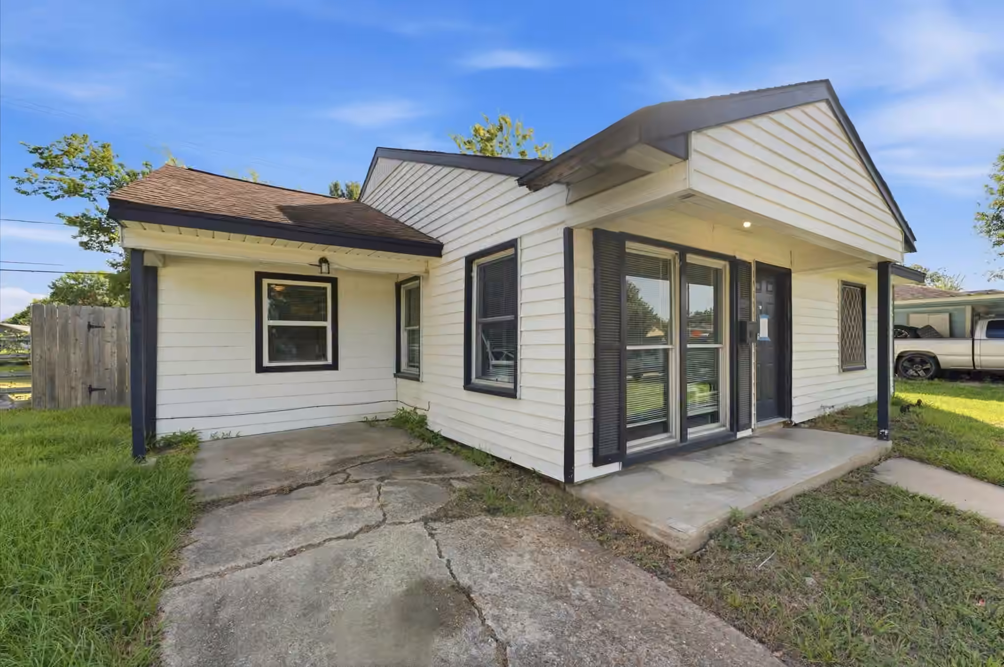 Photo 3 of 409 Alastair Drive, Pasadena, TX