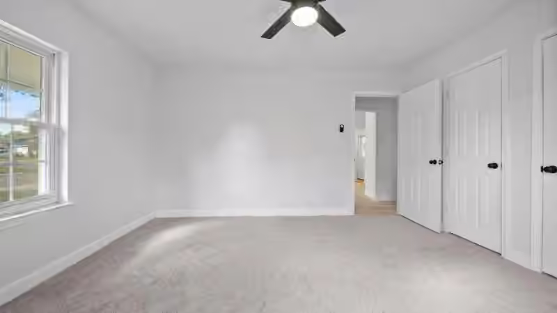 Photo 4 of 900 Largo Street, Baytown, TX