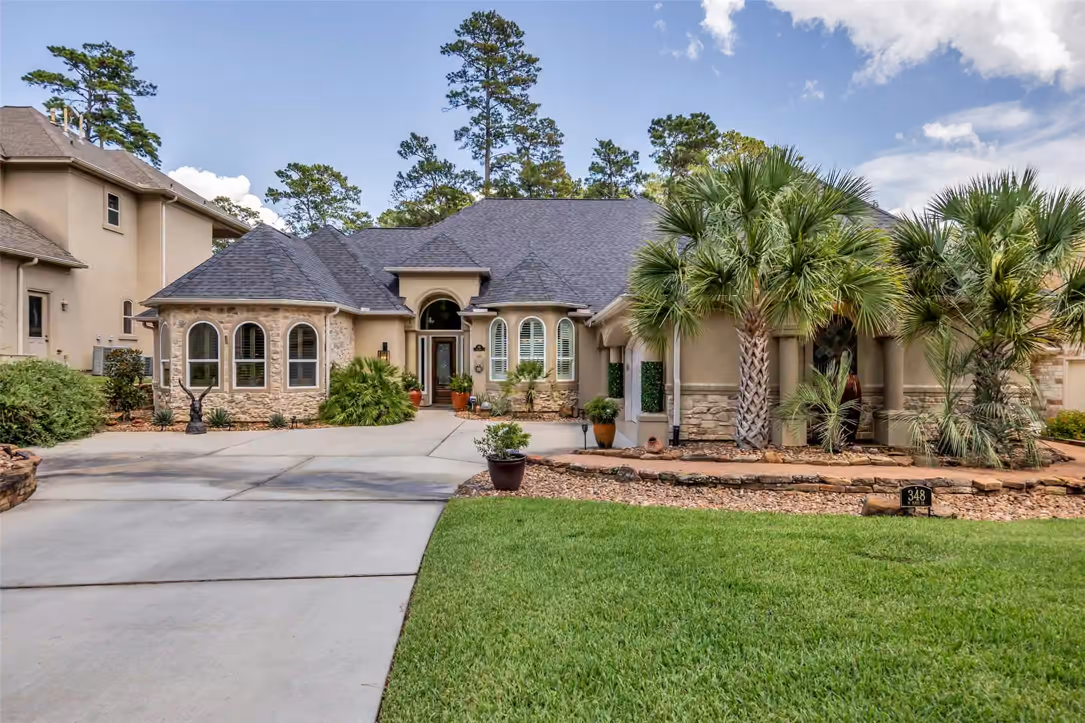 Photo of 348 W Pines Drive, Montgomery, TX 77356