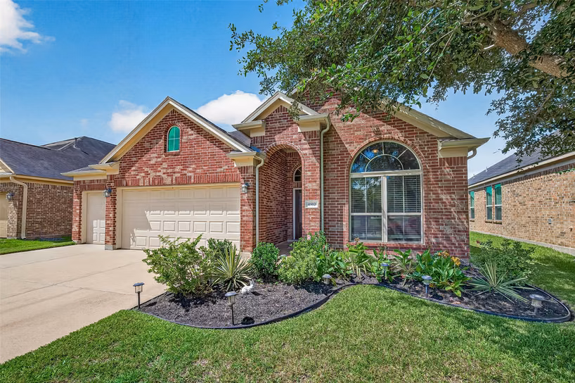 Photo 2 of 4910 Culver Lane, Rosenberg, TX
