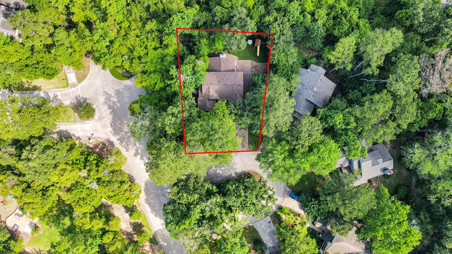 Photo 4 of 3 Hidden Deer Corner Court, The Woodlands, TX