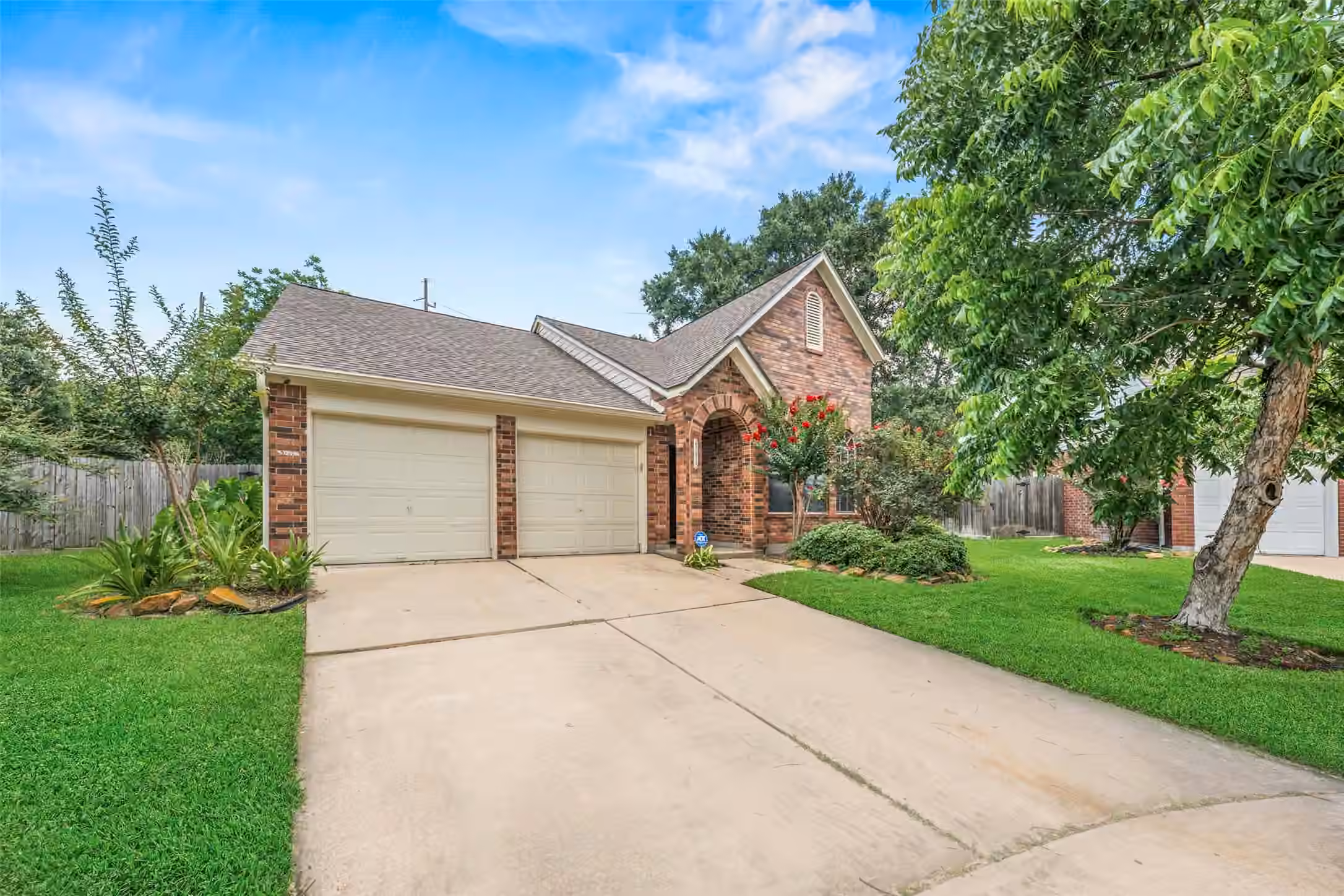 Photo 3 of 20410 Garden Falls Court, Cypress, TX