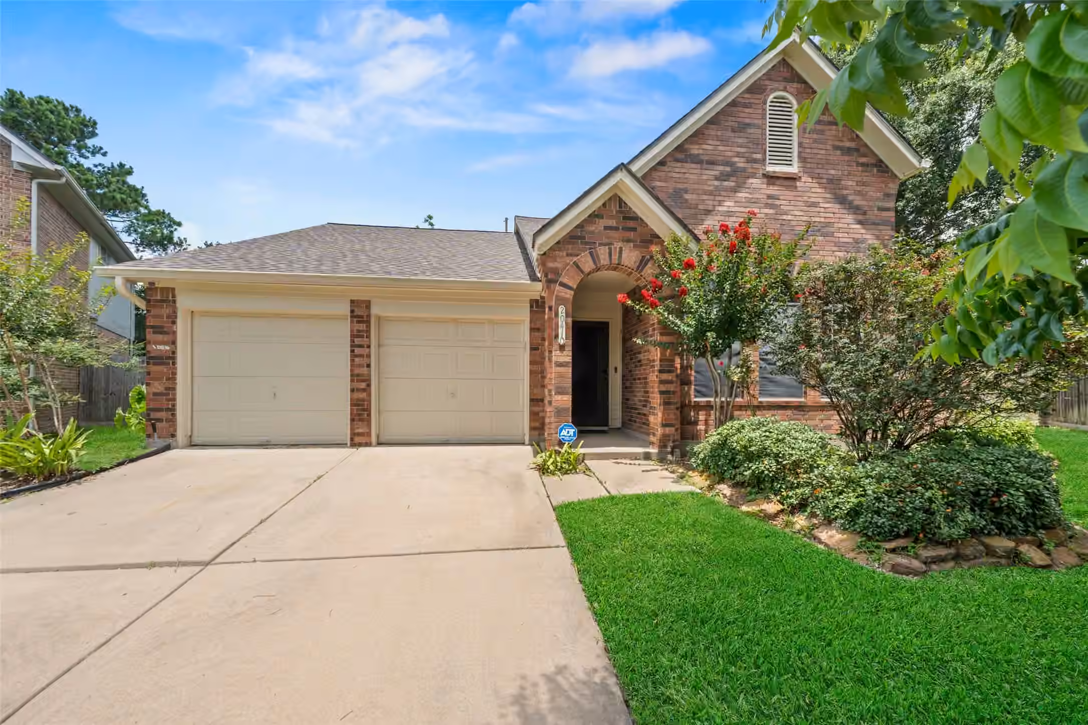 Photo 4 of 20410 Garden Falls Court, Cypress, TX