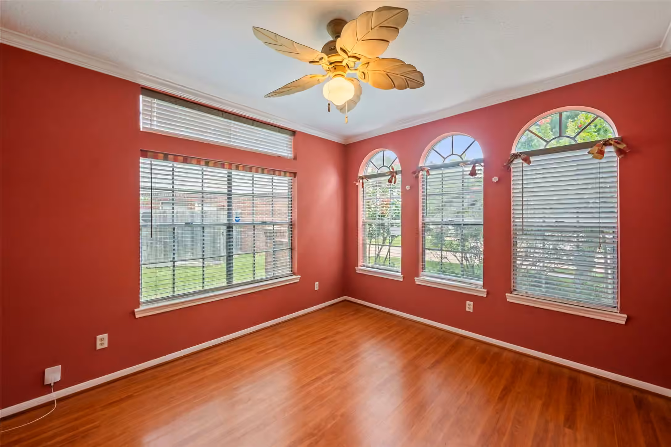 Photo 6 of 20410 Garden Falls Court, Cypress, TX
