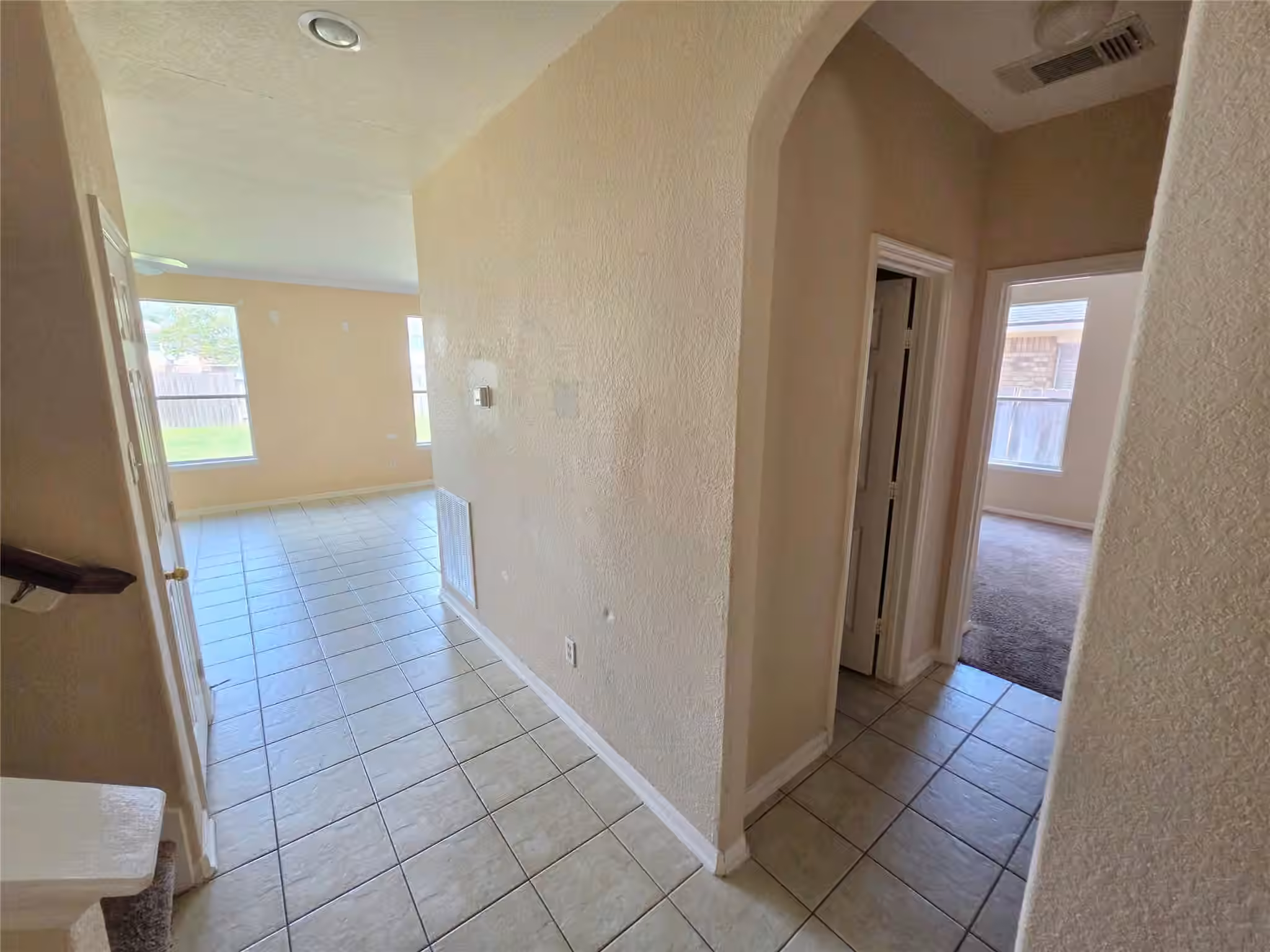 Photo 3 of 9711 Sugarblossom Lane, Sugar Land, TX