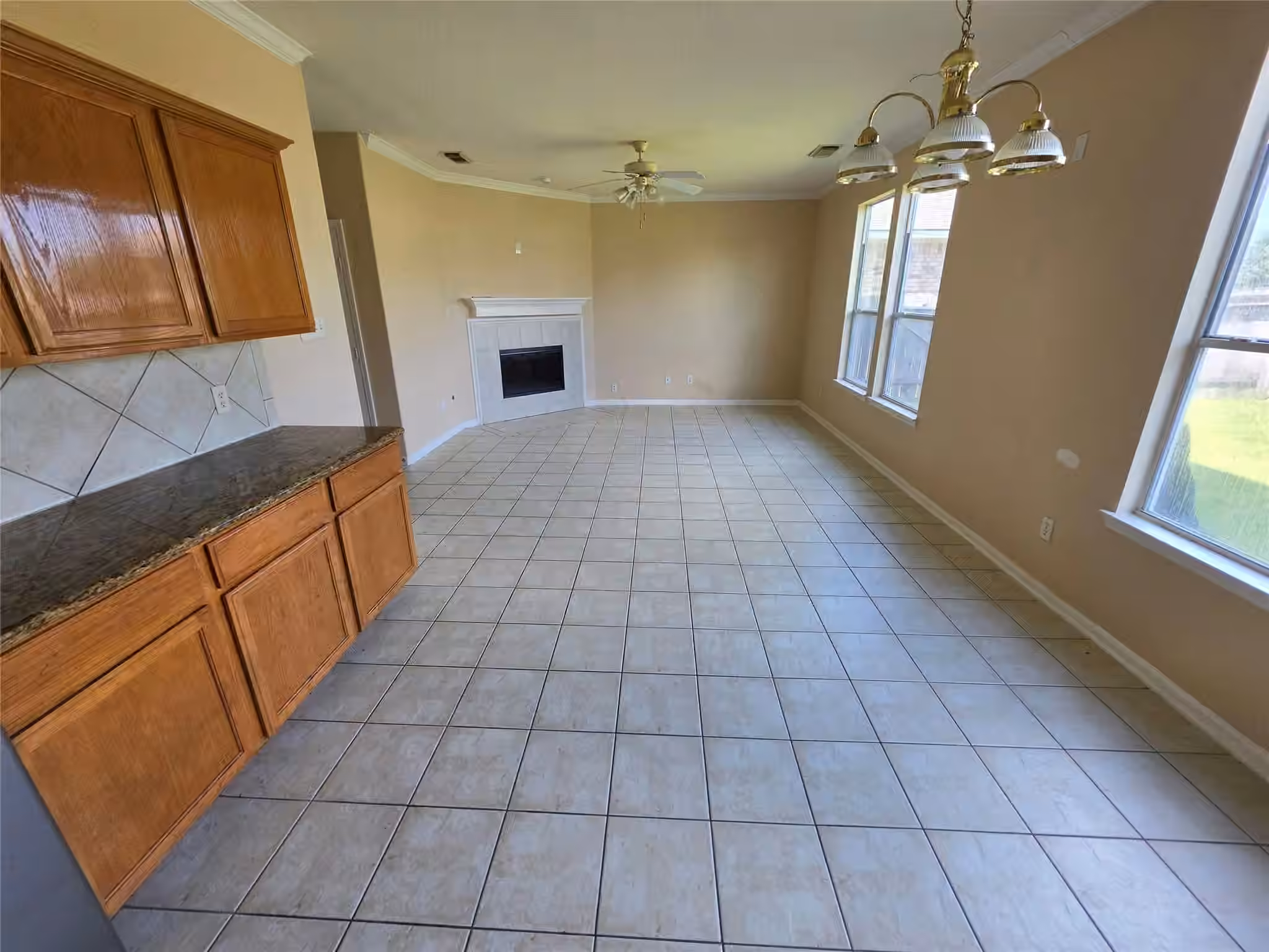 Photo 7 of 9711 Sugarblossom Lane, Sugar Land, TX