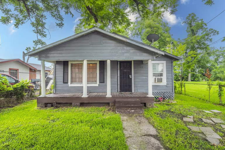 Photo 2 of 7988 Joy Street, Houston, TX