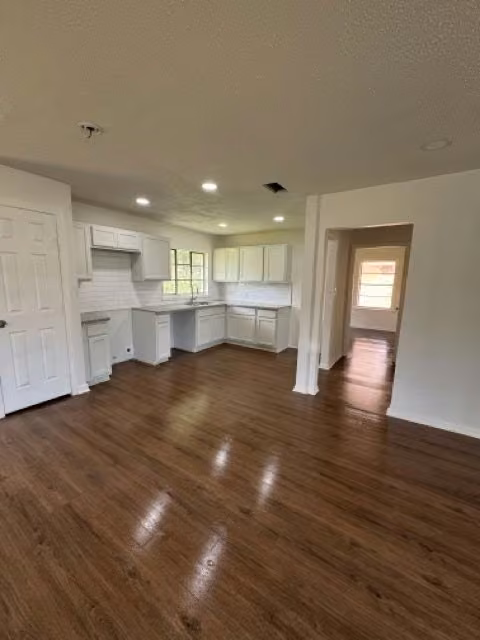 Photo 3 of 9001 Chatwood Drive, Houston, TX