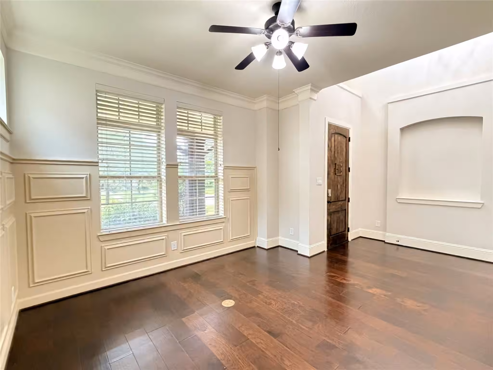 Photo 5 of 6806 Auburn Sands Drive, Spring, TX