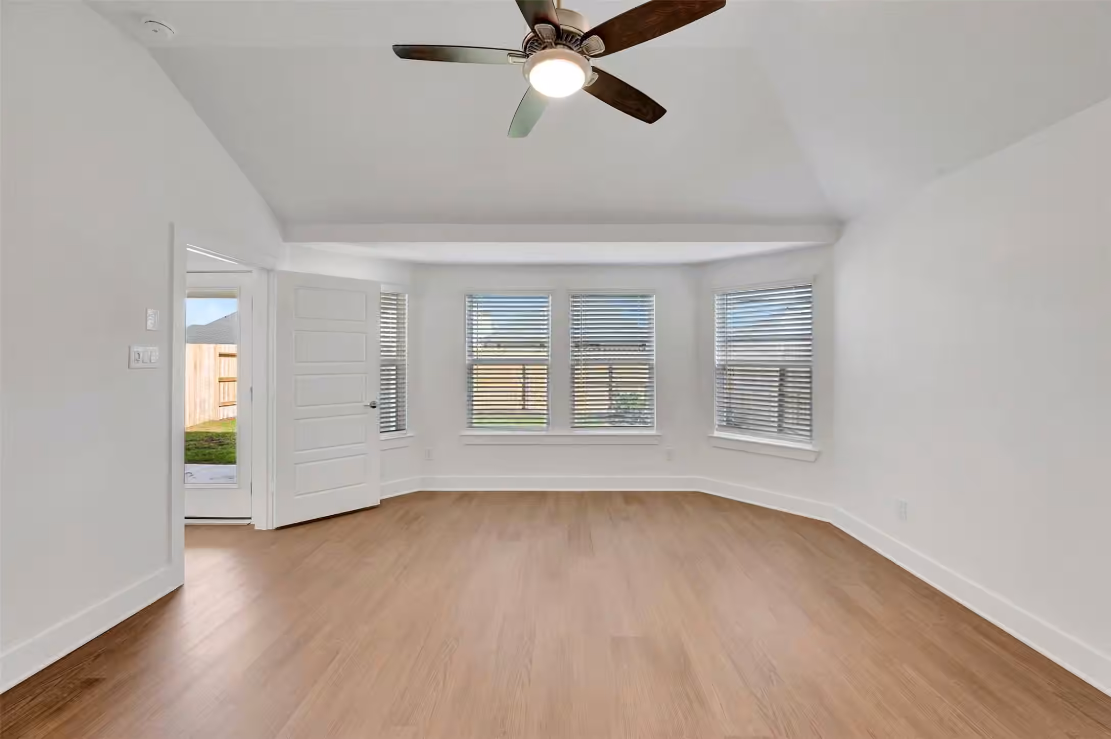 Photo 7 of 8318 Blue Shell Lane, Cypress, TX