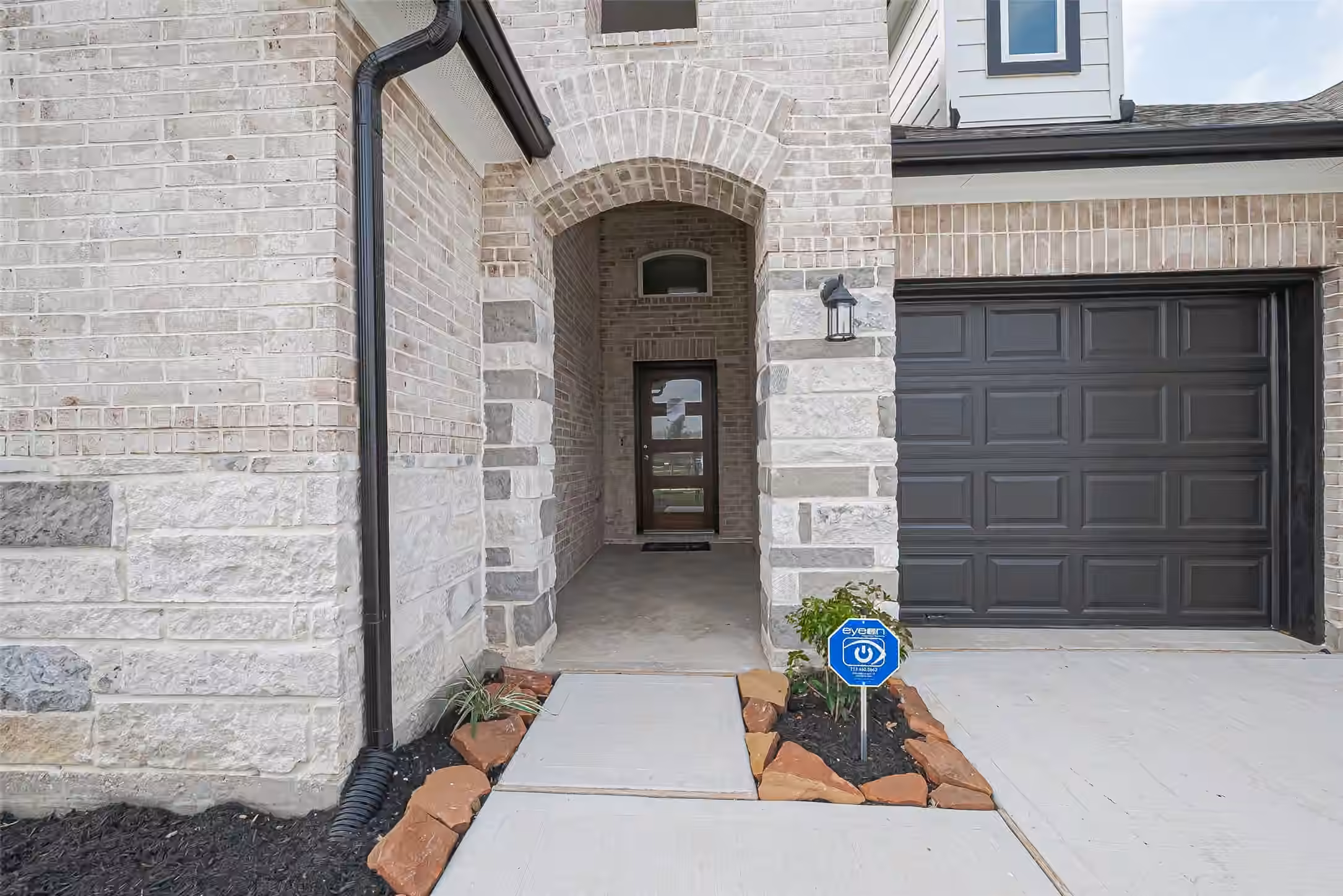 Photo 3 of 117 Paseo Park Drive, Brookshire, TX