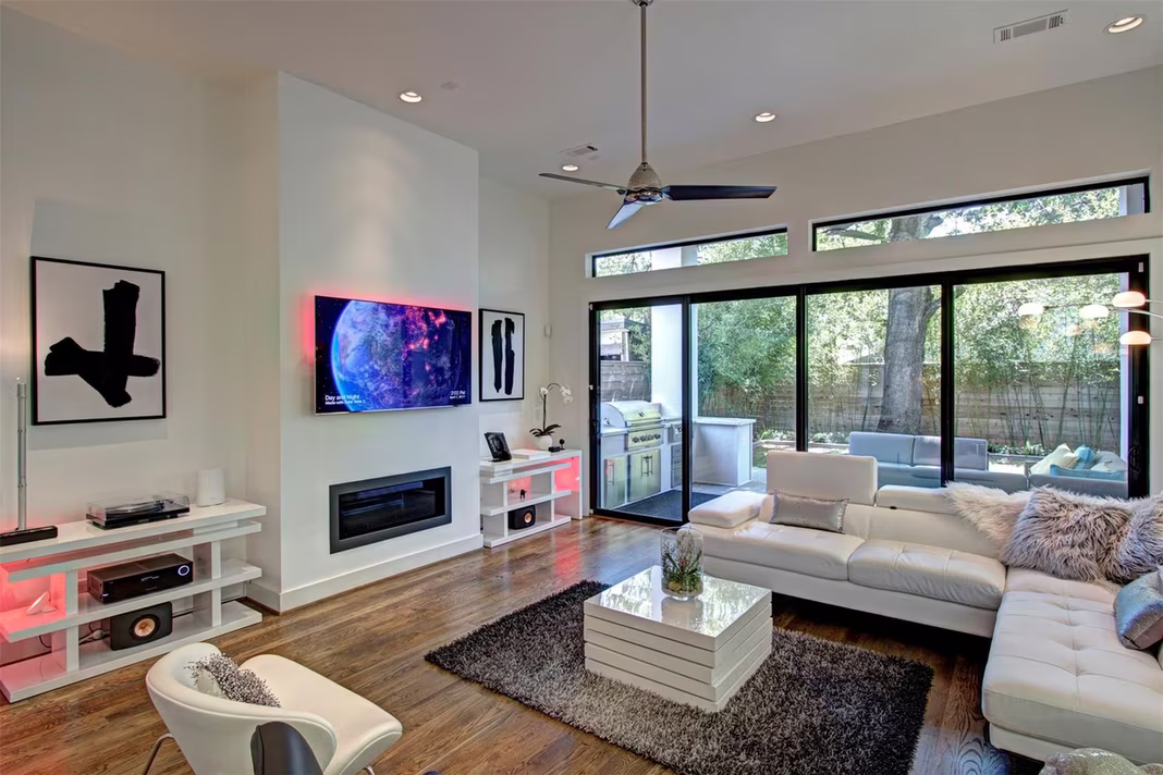 Photo 5 of 6017 San Felipe Street, Houston, TX