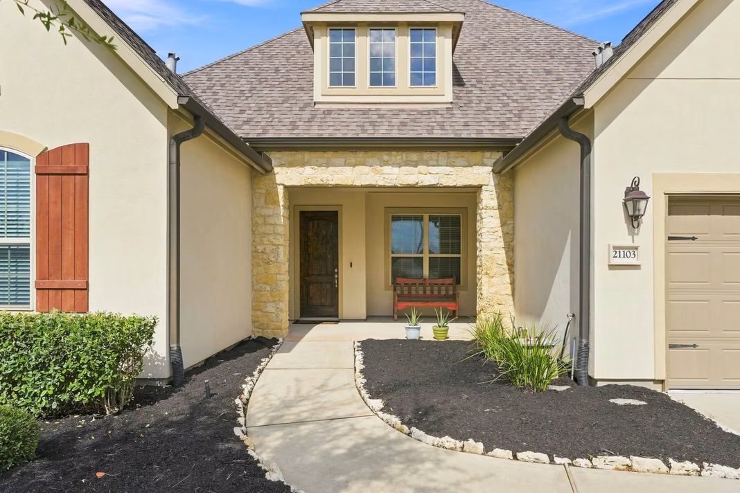 Photo 4 of 21103 Bradford Grove Drive, Spring, TX