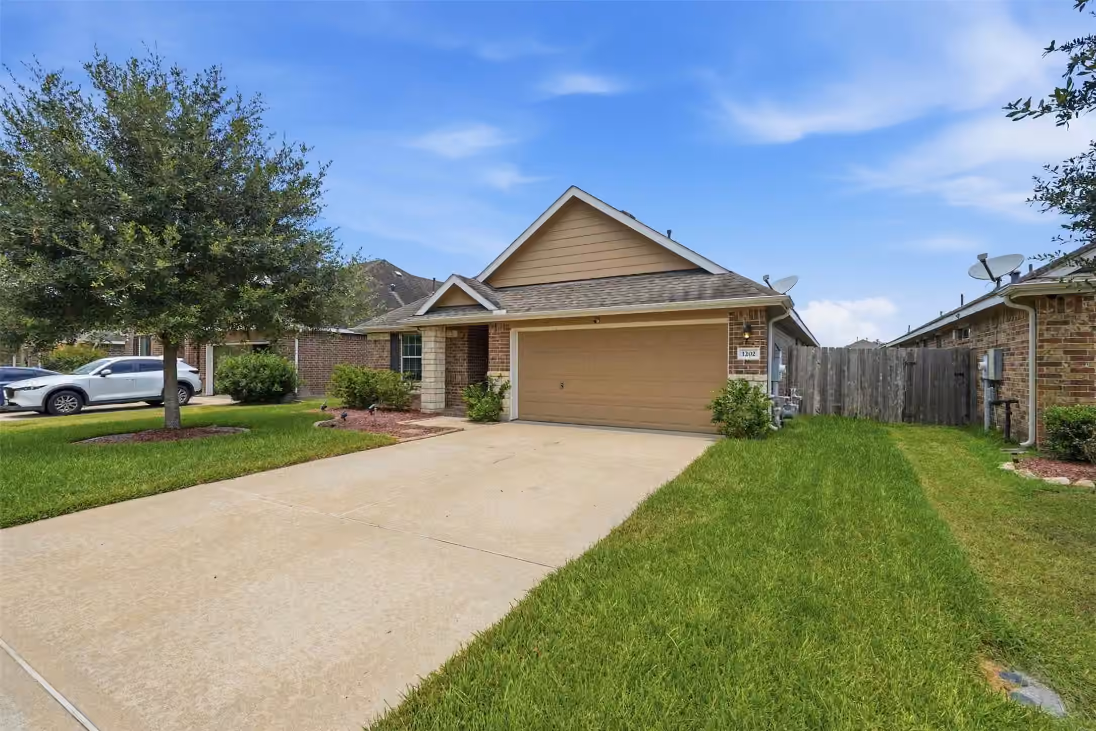 Photo 2 of 1202 Quarterhorse Drive, Alvin, TX
