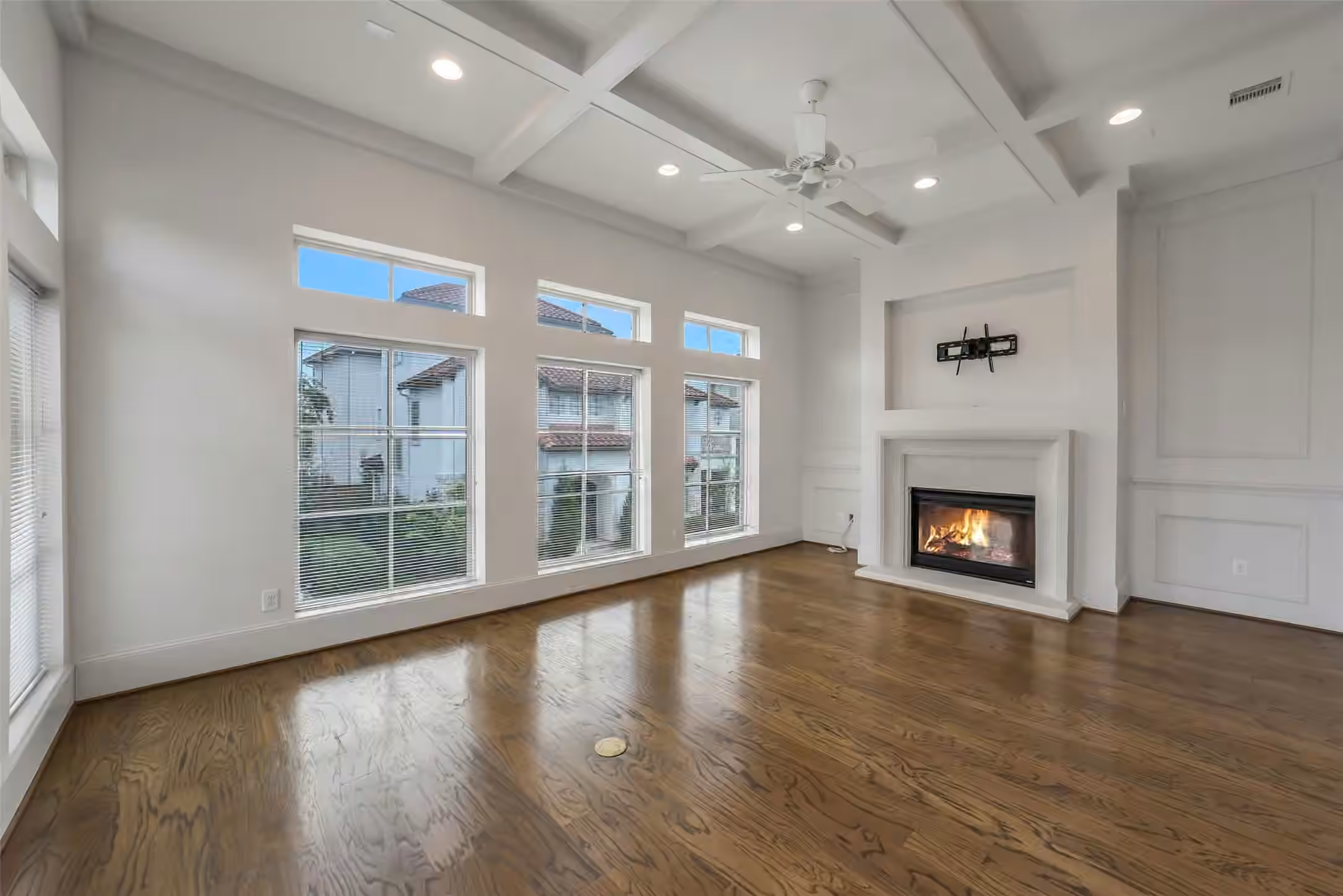 Photo 3 of 15943 Morgan Street, Sugar Land, TX