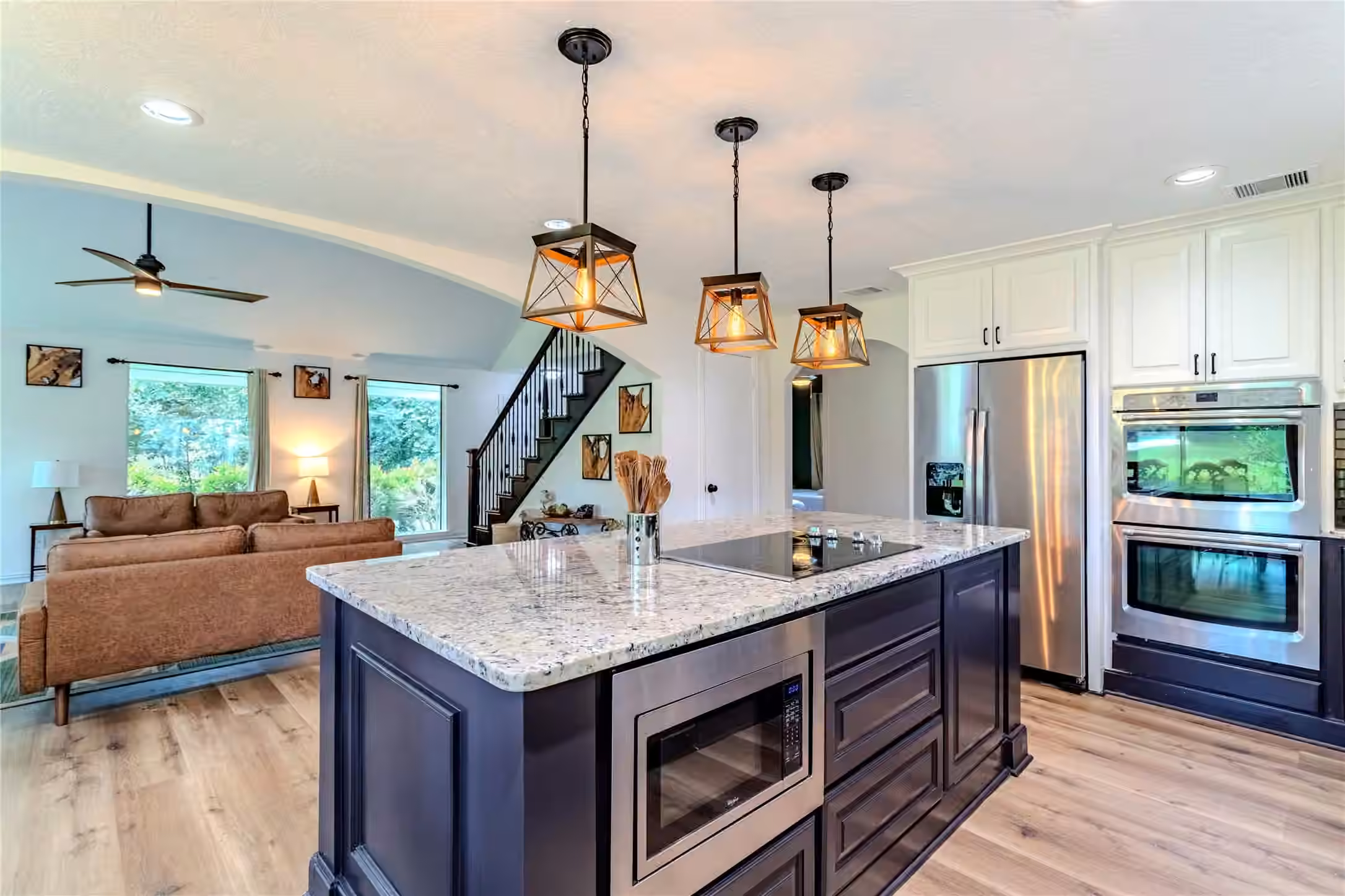 Photo 6 of 129 Springs Edge Drive, Conroe, TX