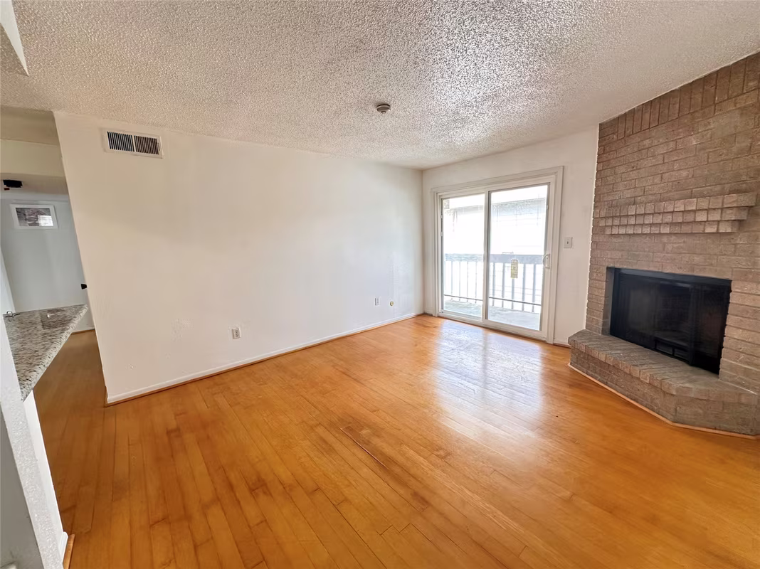 Photo 2 of 260 El Dorado Boulevard 2608, Houston, TX