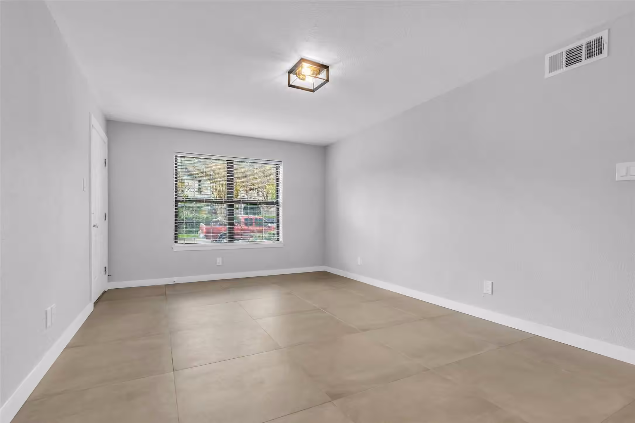 Photo 7 of 606 Marshall Street B6, Houston, TX