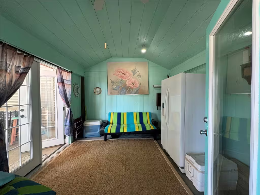 Photo 3 of 2021 Vista Drive, Crystal Beach, TX
