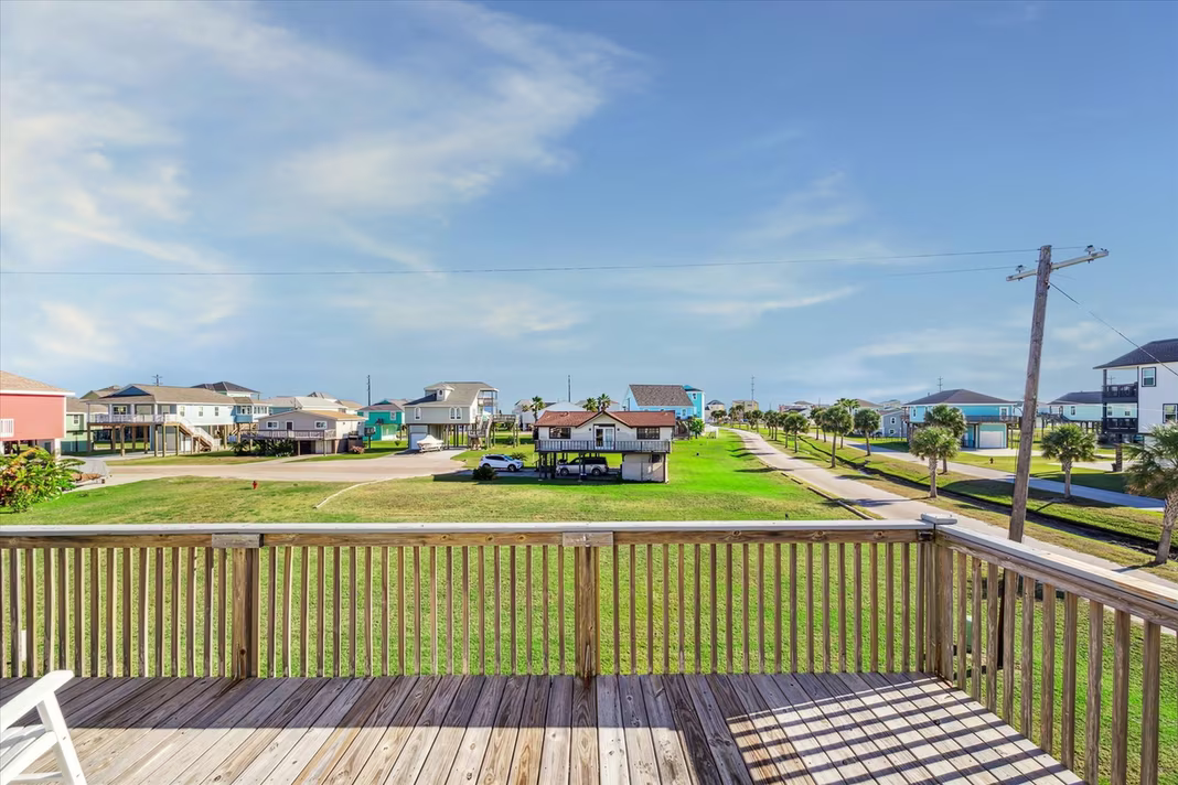 Photo 7 of 23013 Camino Street, Galveston, TX