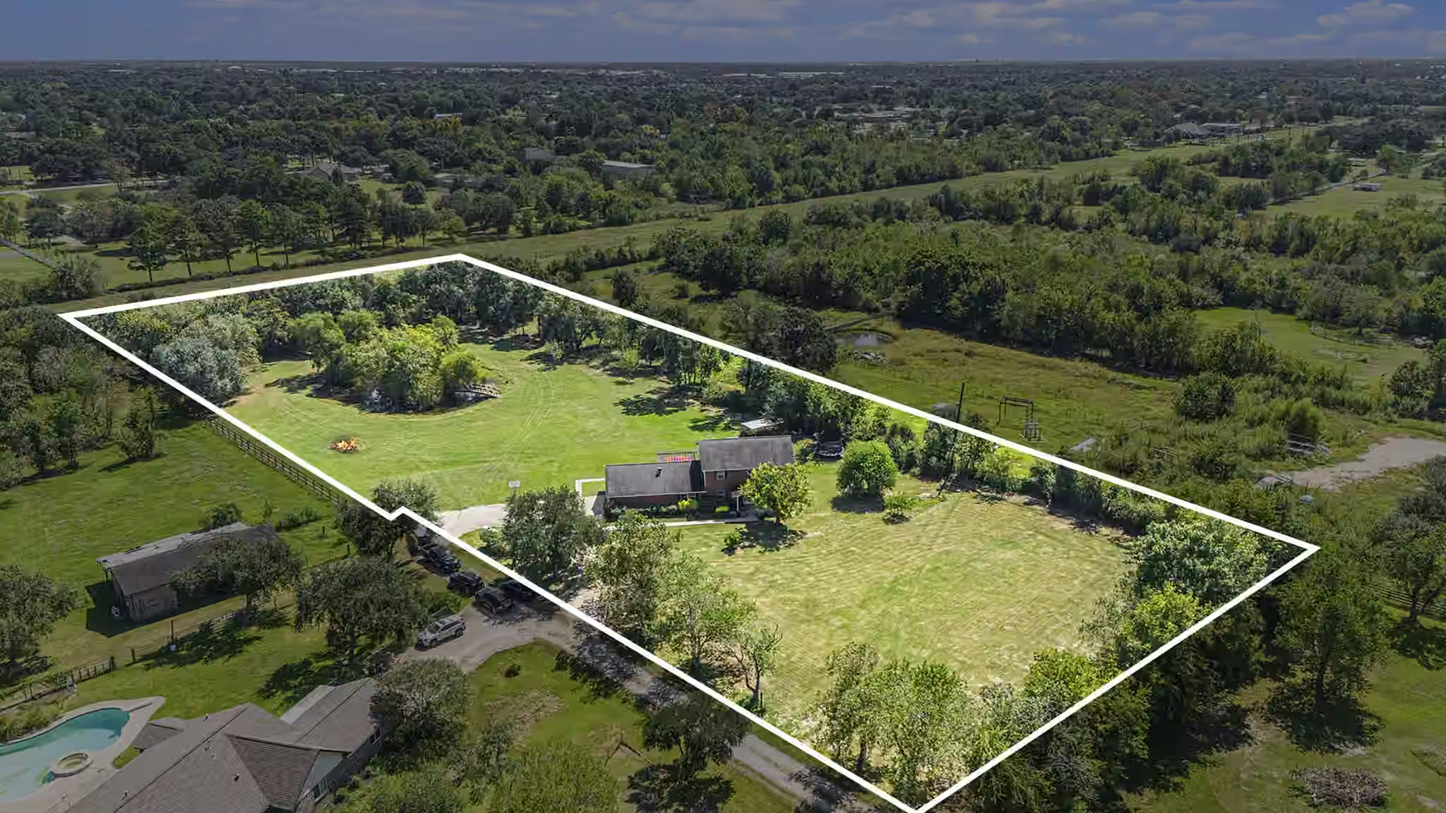 Photo 5 of 12421 Roy Road CR105, Brookside, TX