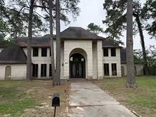 Photo 2 of 8007 Northbridge Circle, Spring, TX