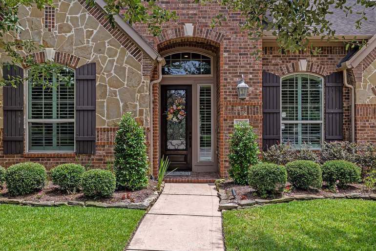 Photo 3 of 11912 Linden Walk Lane, Pearland, TX