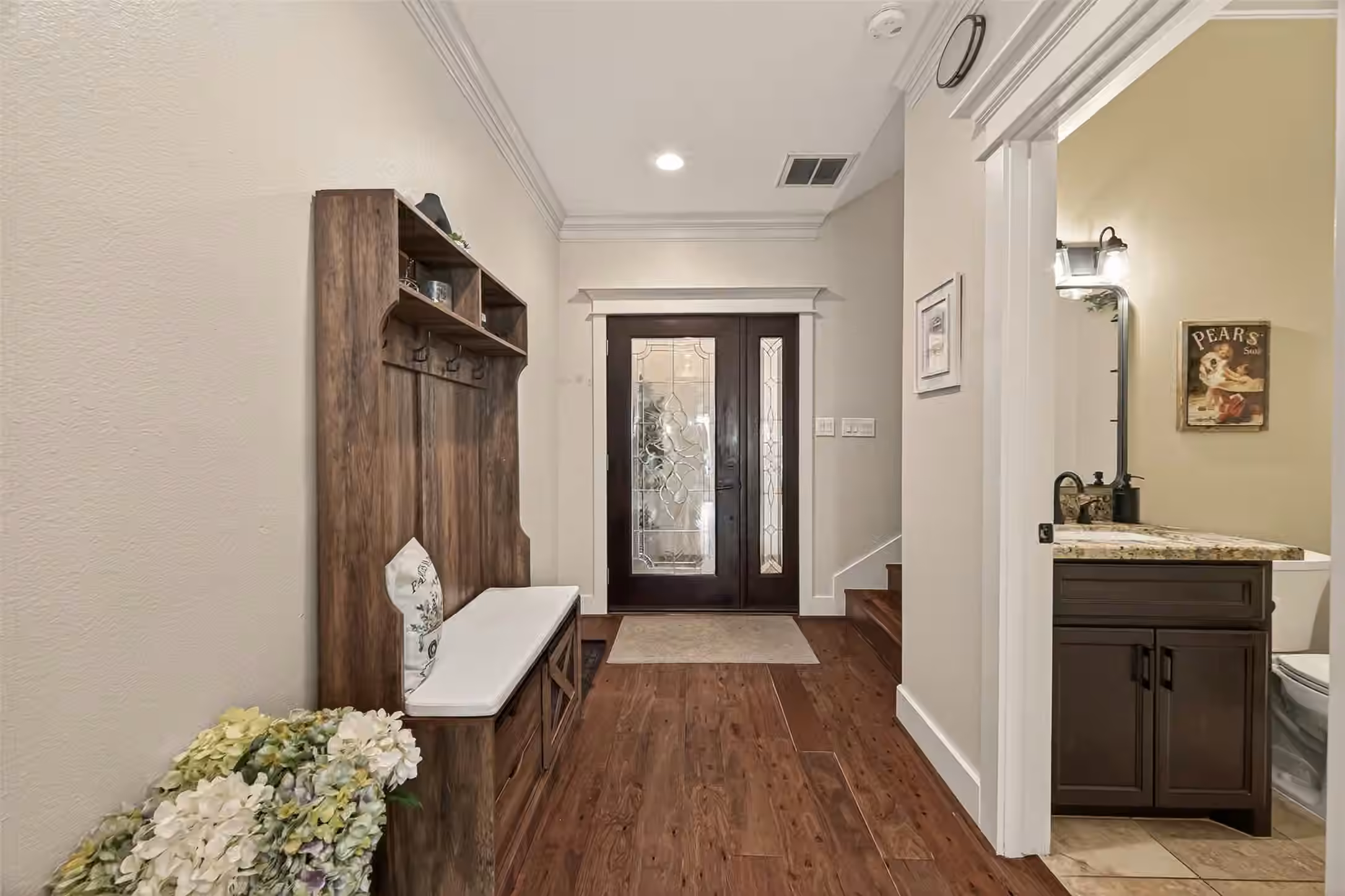 Photo 3 of 1604 W 21st Street, Houston, TX