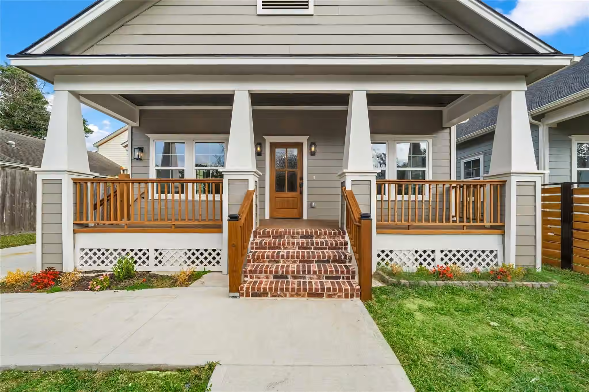 Photo 2 of 504 Vincent Street, Houston, TX