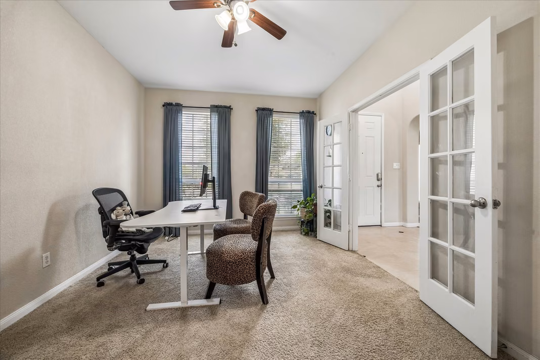 Photo 3 of 2207 Hannah Creek Court, Pearland, TX