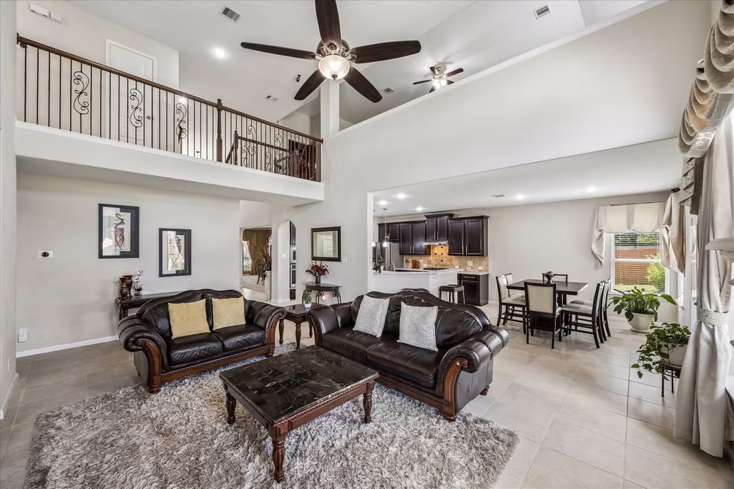 Photo 6 of 2207 Hannah Creek Court, Pearland, TX