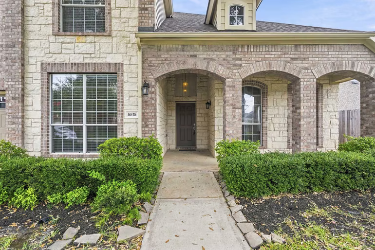 Photo 2 of 5515 Granite Meadow Drive, Katy, TX