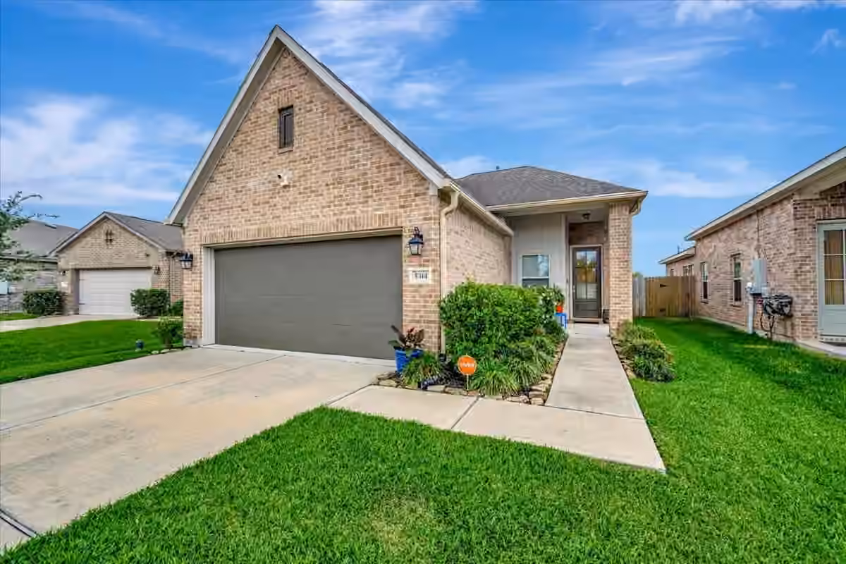 Photo of 5314 Abbeville Court, Dickinson, TX 77539