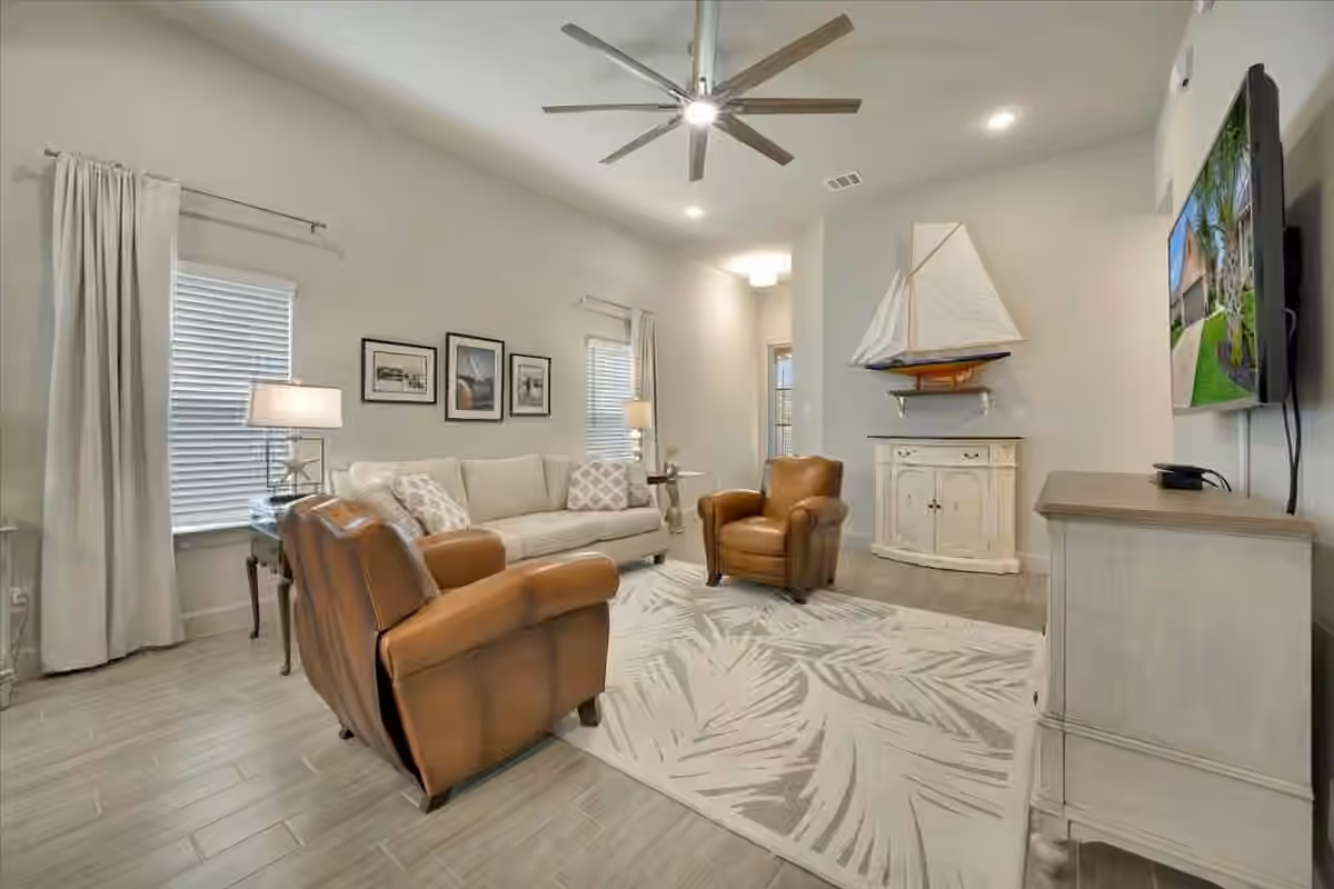 Photo 4 of 5314 Abbeville Court, Dickinson, TX