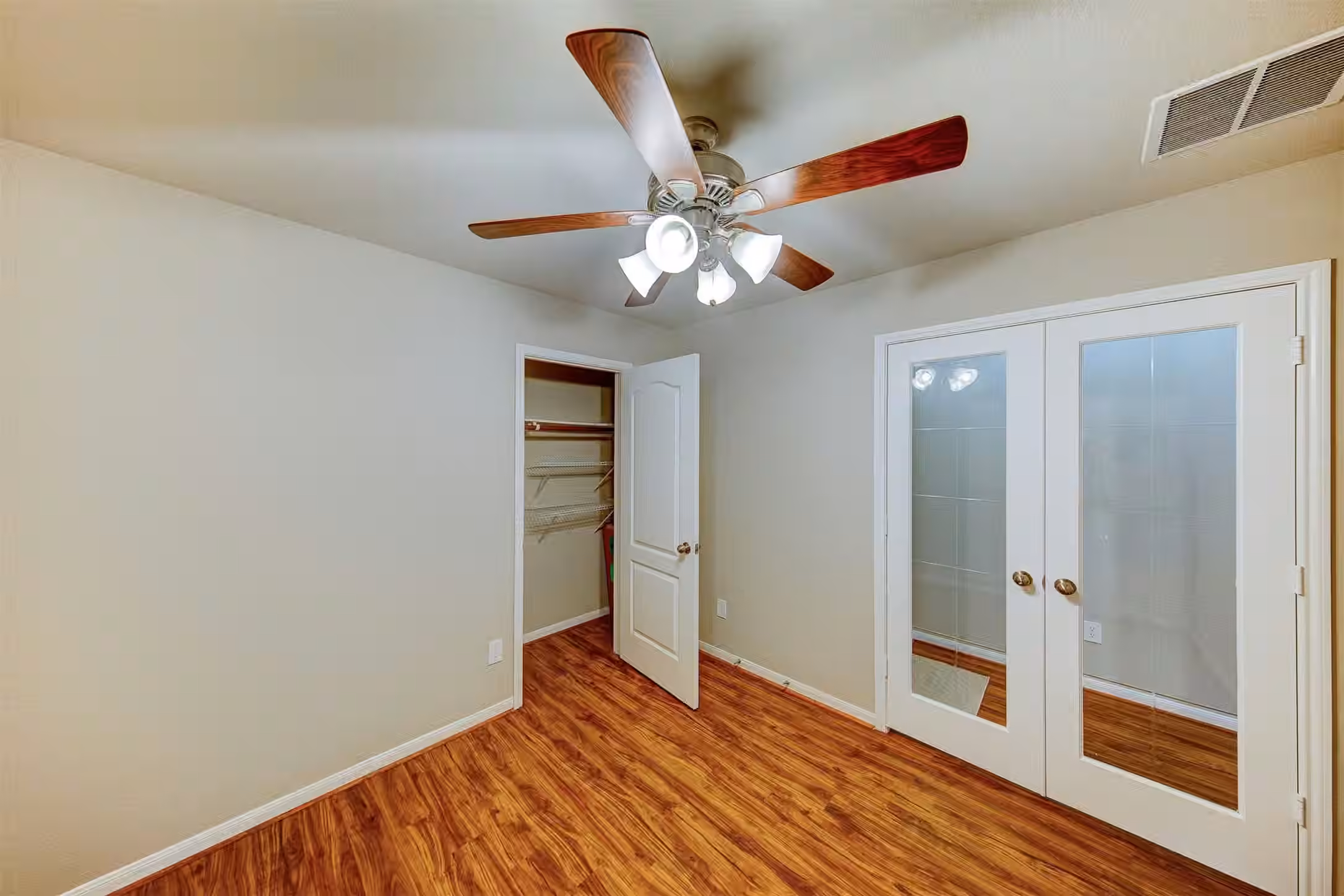 Photo 5 of 5227 Bay Lane, Bacliff, TX