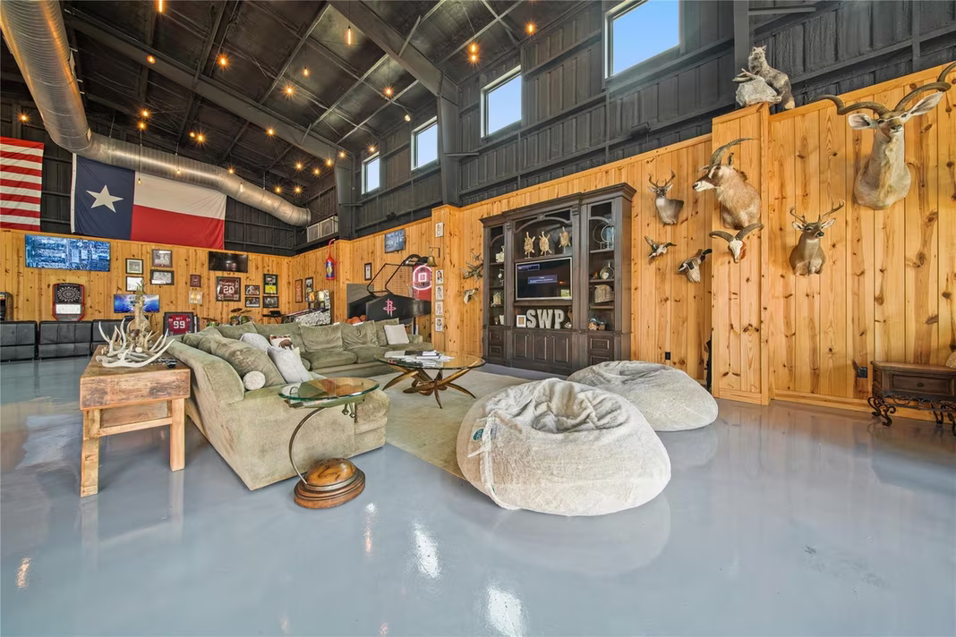 Photo 7 of 211 1/2 Avenue A, Dickinson, TX