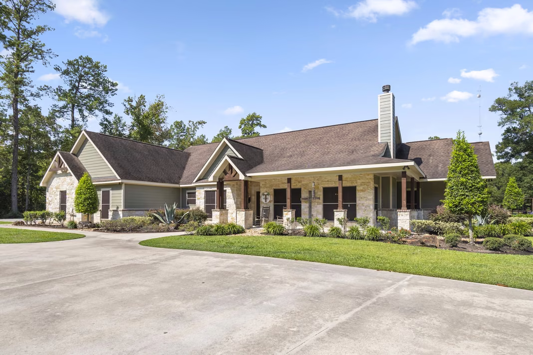 Photo 3 of 20585 Sh 146 N, Liberty, TX