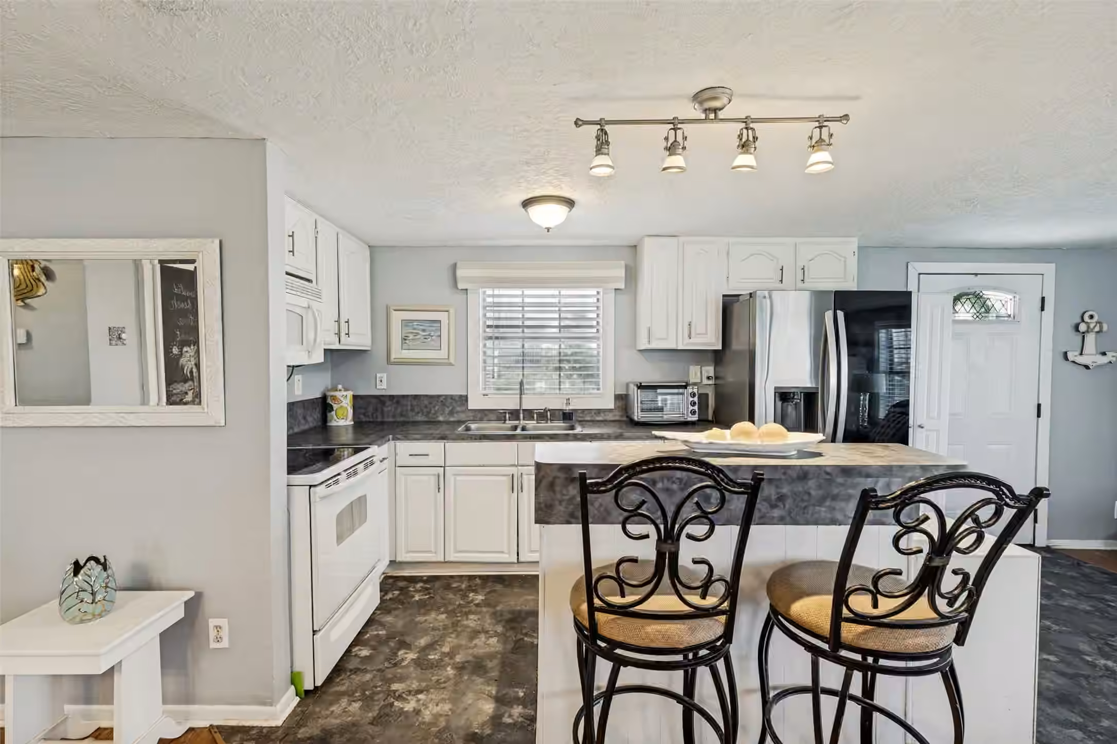Photo 5 of 3915 1st Street, Galveston, TX