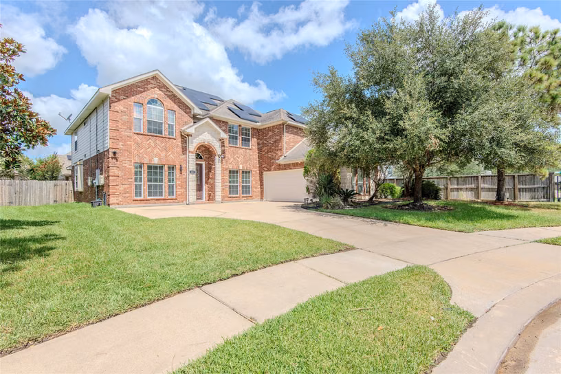 Photo 2 of 602 River Delta Lane, Rosenberg, TX