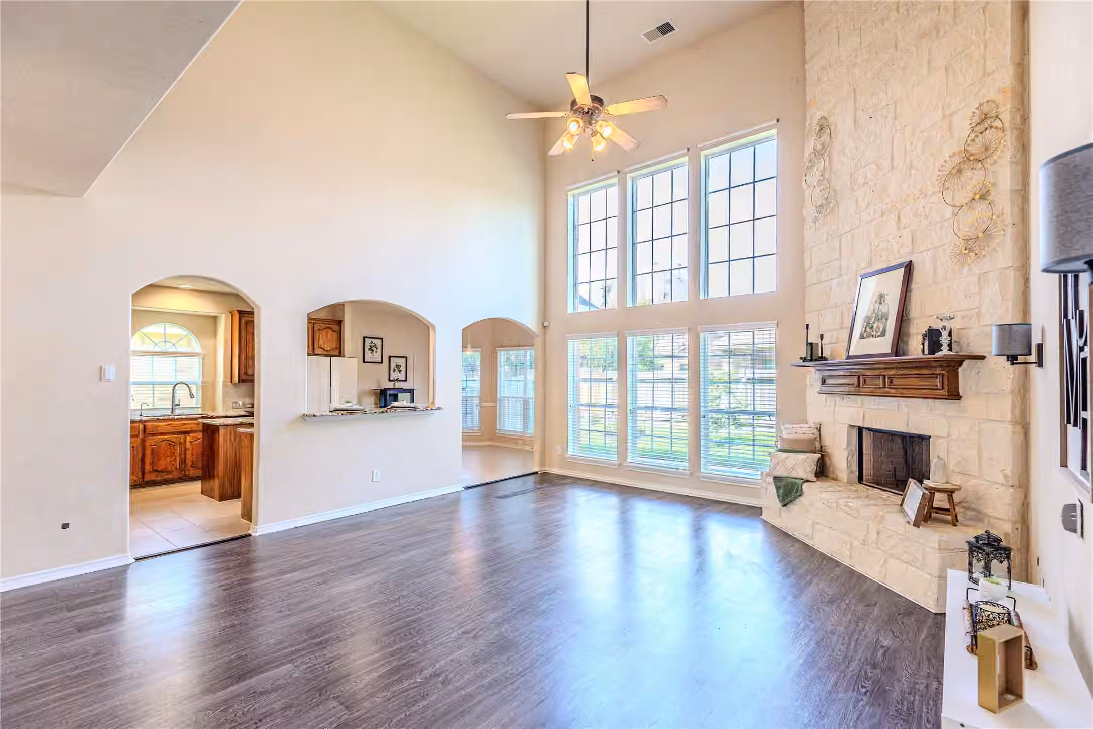 Photo 3 of 602 River Delta Lane, Rosenberg, TX