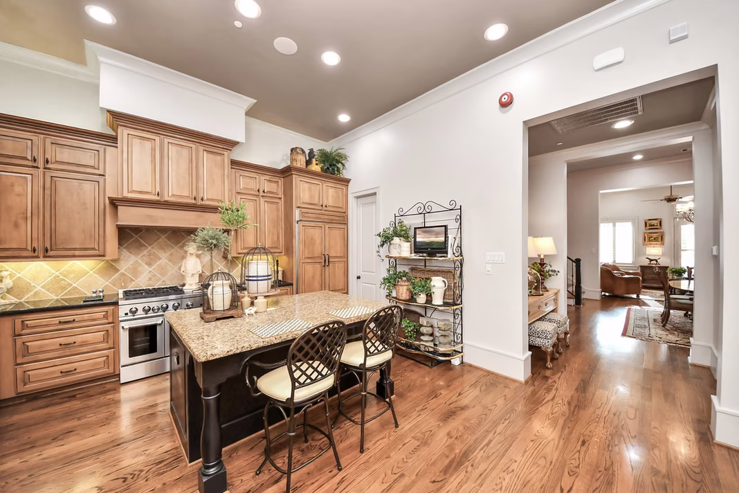 Photo of 1406 Lake Pointe Parkway, Sugar Land, TX 77478