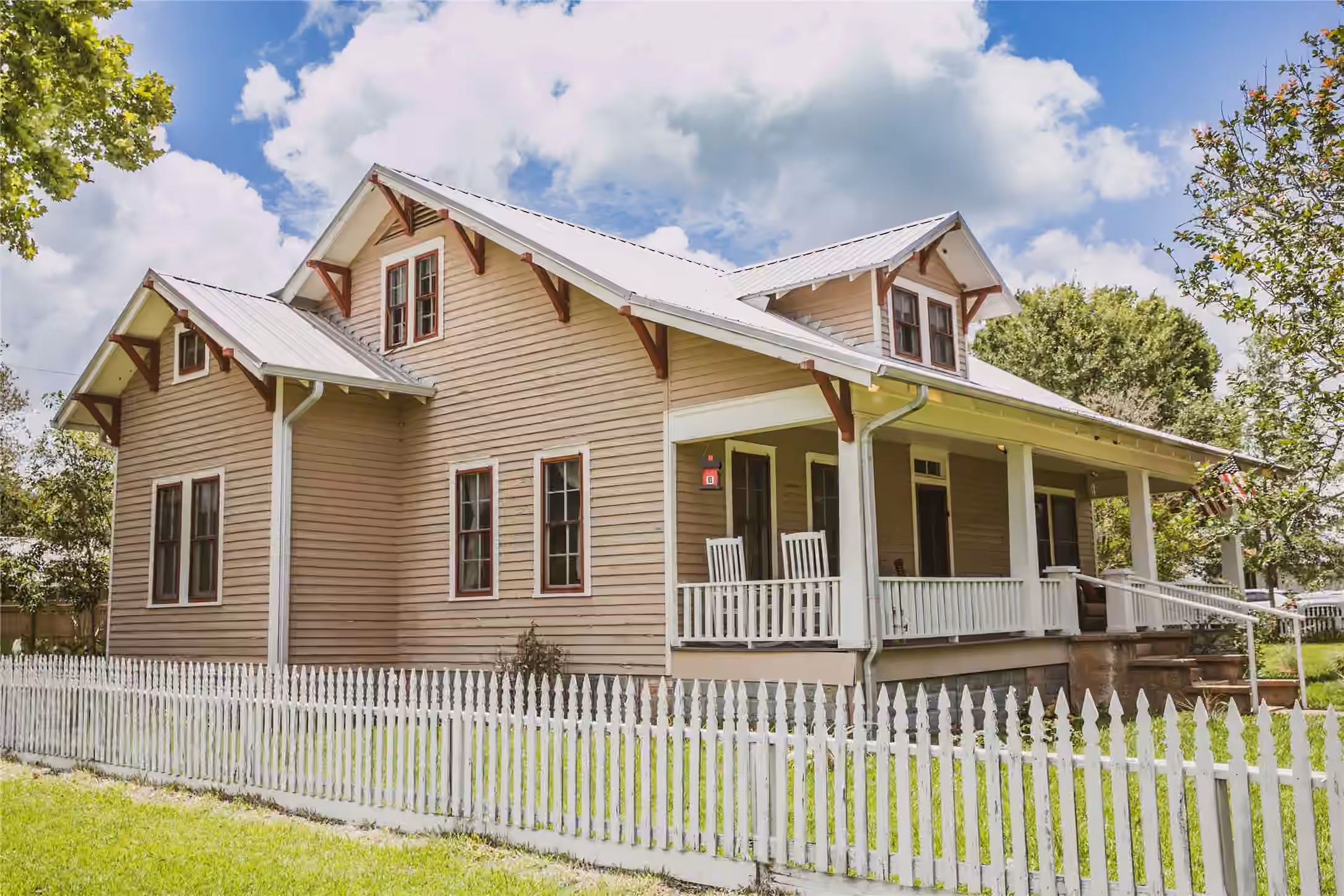 Photo 5 of 10753 Track Rd E, Cat Spring, TX