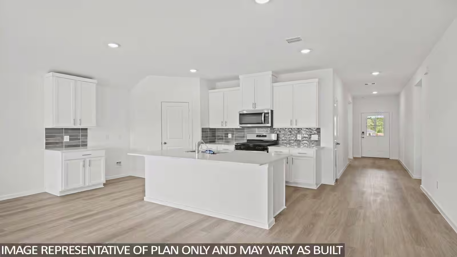 Photo 4 of 8918 Phoebe Bend Drive, Montgomery, TX
