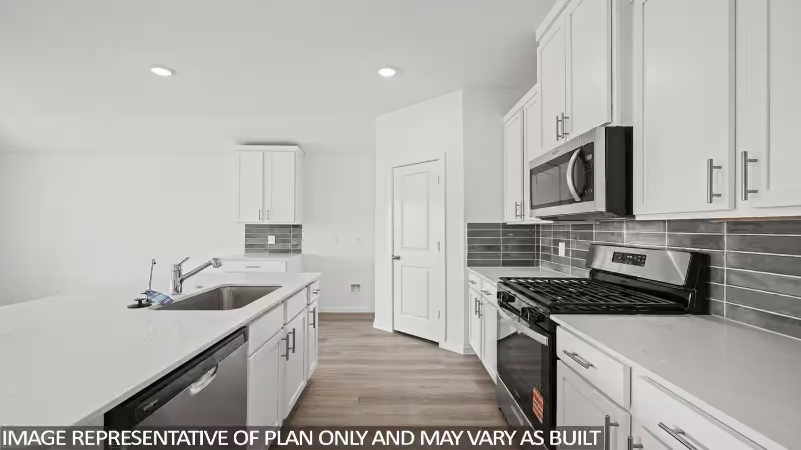Photo 5 of 8918 Phoebe Bend Drive, Montgomery, TX